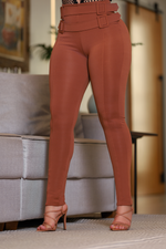 Calça Com Cinto Marrom